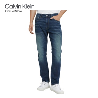 ภาพหน้าปกสินค้าCalvin Klein กางเกงยีนส์ผู้ชาย SS22 รุ่น J320961 1BJ ทรง ATHLETIC TAPER - สีน้ำเงินเข้ม ซึ่งคุณอาจชอบราคาและรีวิวของสินค้านี้