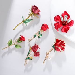 สวยหรู วินเทจ สีแดง ดอกกุหลาบ เข็มกลัดอารมณ์ ดอกไม้สีแดง ใบไม้สีเขียว มุก ช่อดอกไม้ เข็มกลัด ระดับไฮเอนด์ ยอดนิยม เครื่องประดับ อุปกรณ์ (มีให้เลือก 10 แบบ)
