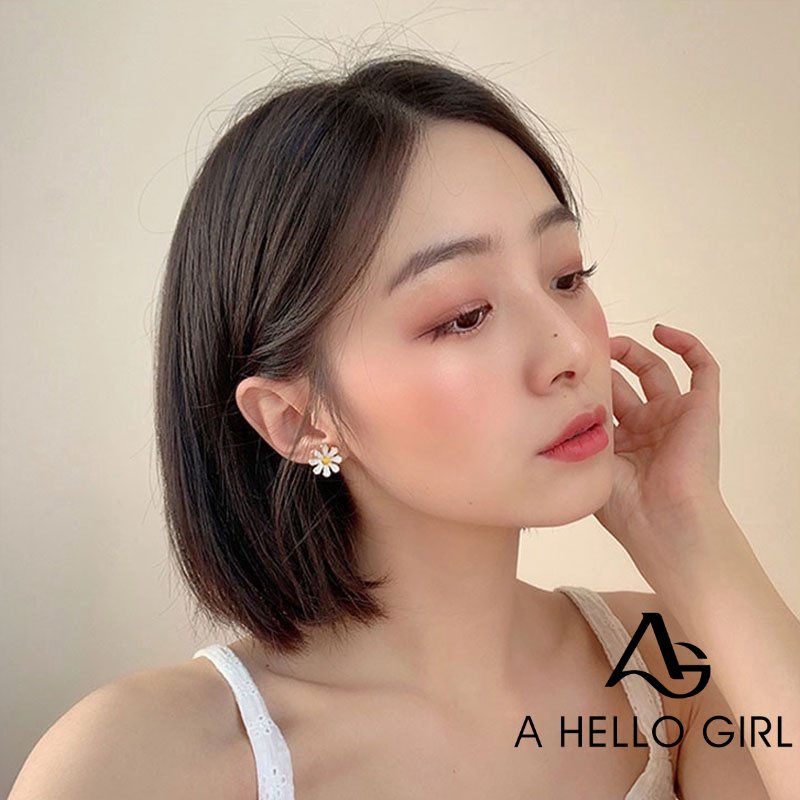 ภาพหน้าปกสินค้าA HELLO GIRL ต่างหูสตั๊ด รูปดอกเดซี่น้อย สไตล์เกาหลี น่ารัก เครื่องประดับแฟชั่น สําหรับผู้หญิง จากร้าน th_160288151 บน Shopee