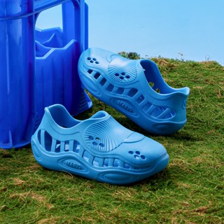 รองเท้าแตะ Crocs กันลื่น ลายมะพร้าว สําหรับเด็ก และผู้ใหญ่