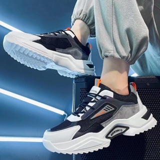 ภาพหน้าปกสินค้าHALLYU รองเท้าผ้าใบผู้ชาย รองเท้าผ้าใบ รองเท้าผู้ชายรองเท้าผ้าใบ แฟชั่น ZS22071407 ที่เกี่ยวข้อง