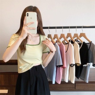 💥💥เสื้อยืดผู้หญิง  เสื้อยืดคอเหลี่ยมสีทึบ  ทรงเข้ารูปและแขนสั้นเข้าชุดกับทุกชุด  ใหม่สำหรับฤดูร้อนปี 2022