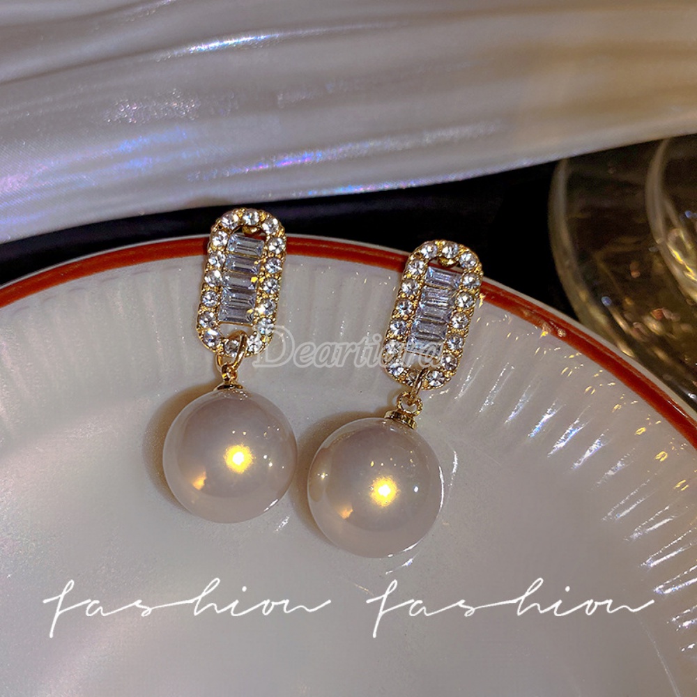 french-vintage-pearl-inlaid-diamond-versatile-earrings-womens-fashionable-temperament-oval-earrings-simple-female-earrings
