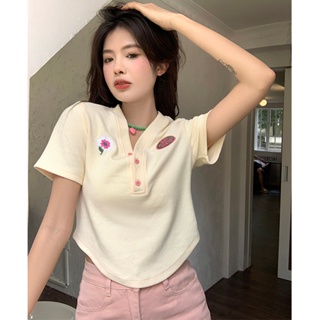 8333#  Apricot V-neck sweet hot girl short-sleeved T-shirt female 2023 summer Korean chic short top ins