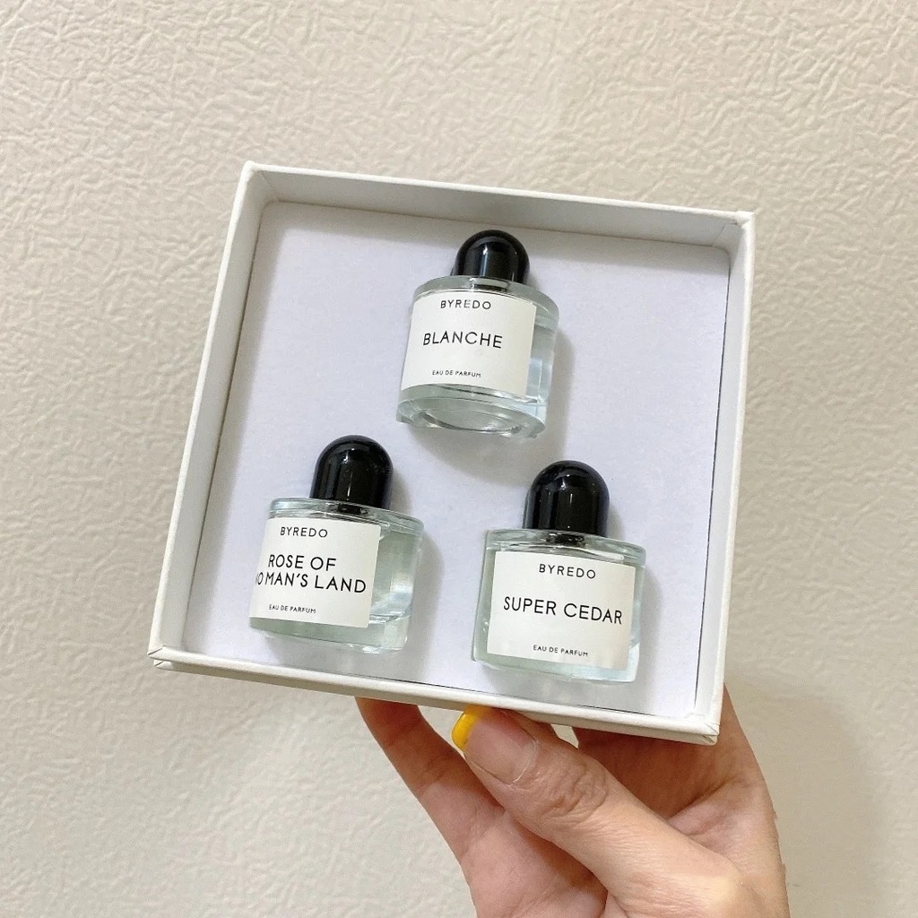 แบรนด์แท้100-byredo-blanche-super-cedar-rose-of-no-mans-land-5ml-3pcs-set-with-gift-box-น้ำหอมมินิ-เซตน้ำหอม