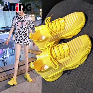 ภาพหน้าปกสินค้า【การกวาดล้าง】รองเท้าผ้าใบลำลองสไตล์เกาหลีสำหรับผู้หญิง ที่เกี่ยวข้อง