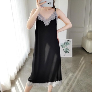 【Night Dress Oversize】ชุดมิดี้เดรส คอวี แต่งลูกไม้ พลัสไซซ์ สีพื้น เซ็กซี่ สําหรับผู้หญิง (ใส่ได้ 150 กก.)