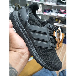 รองเท้าผ้าใบสีดำล้วน Adidaas Ultra Boost เอาไว้ใส่วิ่งใส่ออกกำลังกายใส่เดินเที่ยวแต่เดินห้าง สวยแท้ตรงปก