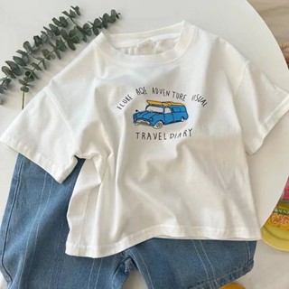 พร้อมส่ง ลดกระหน่ํา เสื้อยืดแขนสั้น ผ้าฝ้ายแท้ ขนาดเล็ก ลายการ์ตูนรถยนต์ สีขาว สไตล์เกาหลี และญี่ปุ่น แฟชั่นฤดูร้อน สําหรับเด็กผู้ชาย