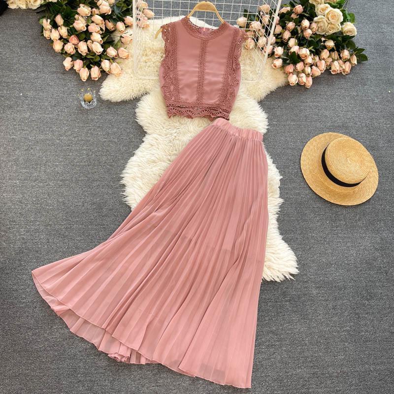 seaside-holiday-suit-2021-new-womens-lace-blouse-with-a-high-waist-and-a-thin-pleated-chiffon-skirt