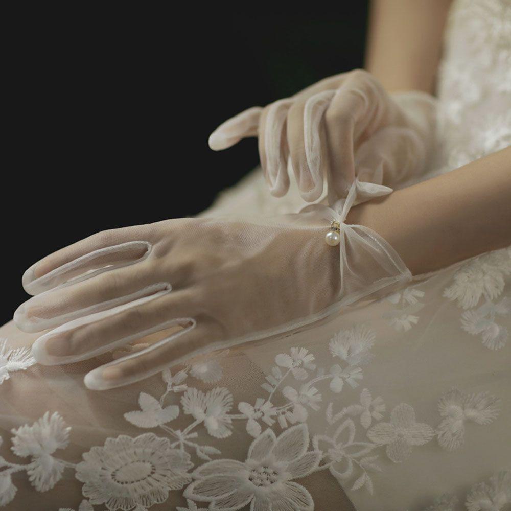 ภาพหน้าปกสินค้าOnly ถุงมือลูกไม้ สไตล์วินเทจ แฟชั่น สําหรับเจ้าสาว งานแต่งงาน ปาร์ตี้ คอสเพลย์ งานพรอม 1 คู่