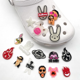 【Hot Bad Bunny Luminous Series】 Jibbitz จี้รูปกระต่าย ถอดออกได้ อุปกรณ์เสริม สําหรับตกแต่งรองเท้า Crocs DIY