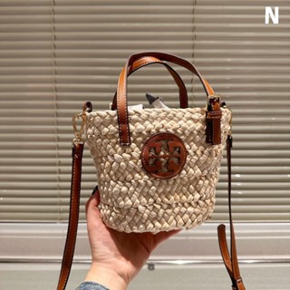 TORY BURCH กระเป๋าสะพายไหล่ ทรงเมสเซนเจอร์ เข้ากับทุกการแต่งกาย แฟชั่นคลาสสิก สําหรับสตรี