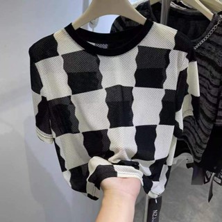 Tufq เสื้อยืดแขนสั้น ทรงหลวม ลายสก๊อต เข้ากับทุกการแต่งกาย สไตล์ตะวันตก เกาหลี แฟชั่นฤดูร้อน สําหรับผู้หญิง มีสีดํา สีขาว