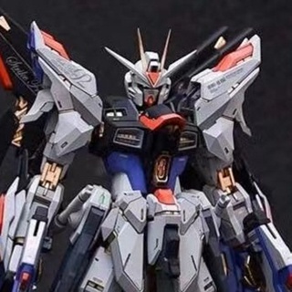 ฟิกเกอร์โมเดลหุ่นยนต์ กันดั้ม HG Strike Freedom Seven Swords Destiny Barbatos ของเล่นสําหรับเด็ก