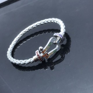 สร้อยข้อมือ สายหนังไทเทเนียม ประดับเพชร ขนาดใหญ่ เข้ากับทุกการแต่งกาย สไตล์ยุโรป และอเมริกา สําหรับผู้ชาย และผู้หญิง