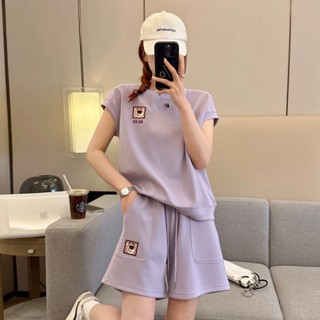ใหม่ ชุดกีฬา เสื้อแขนสั้น กางเกงขาสั้น ทรงหลวม ขนาดใหญ่ เข้ากับทุกการแต่งกาย แฟชั่นฤดูร้อน สําหรับผู้หญิง WNWC สองชิ้น