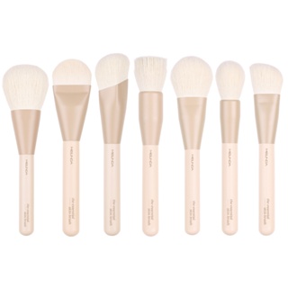 Mei Linda The Essential Skin Brush #MC4305 : meilinda เมลินดา เดอะ เอสเซนเชียล สกิน แปรงปัดแก้ม x 1 ชิ้น beautybakery