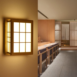 โคมไฟติดผนัง แบบไม้ สไตล์ญี่ปุ่น สร้างสรรค์ สําหรับตกแต่งบ้าน ห้องนอน ห้องนั่งเล่น