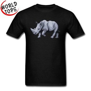 ขายดี เสื้อยืดลําลอง แขนสั้น พิมพ์ลาย Africa Wildlife Rhinocerous Maroon สไตล์เรียบง่าย สําหรับผู้ชาย 412852