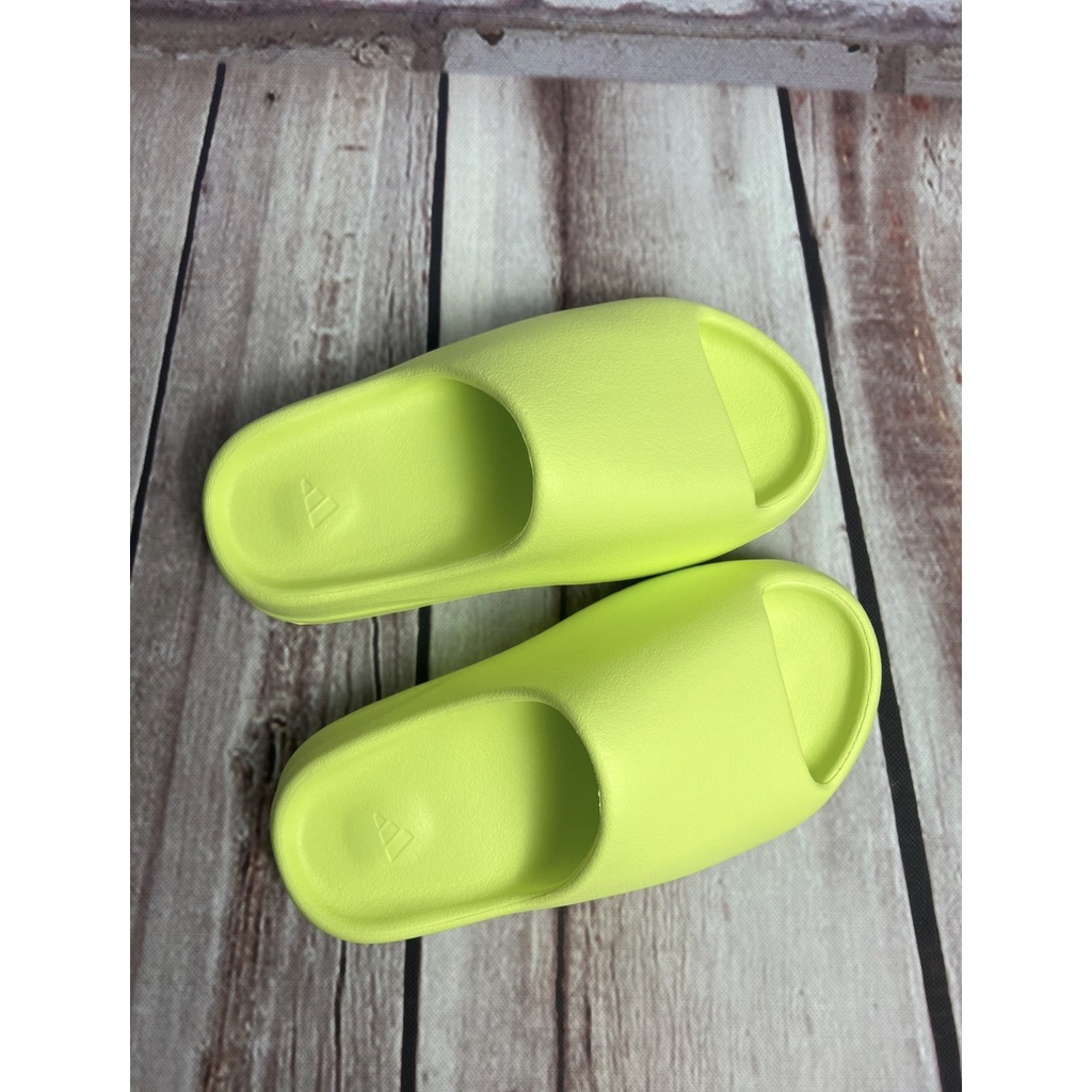 adidas-yeezy-slide-series-beach-slippers-for-men-and-women-ของแท้