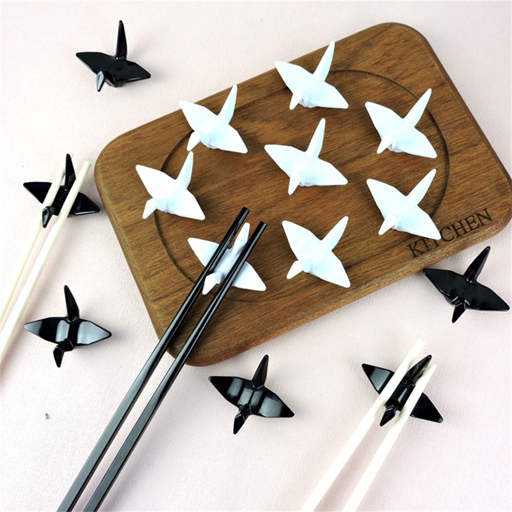 creative-paper-crane-chopsticks-rest-cute-panda-chopsticks-holders-miniatures-คุณภาพสูง-spoon-fork-holder-stand-kitchen-supplies-tableware-cod