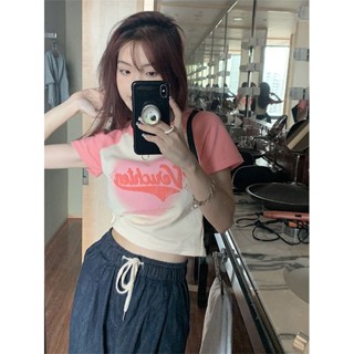 เสื้อครอปแขนสั้น เข้ารูป สีชมพู แฟชั่นฤดูร้อน สไตล์ฝรั่งเศส สําหรับผู้หญิง 2023