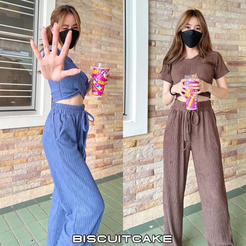 bkl-พร้อมส่ง-ju2203-twisty-set-เซ็ทเสื้อครอป-กางเกงขายาว-มีปลายทาง-ชุดไปทะเล-เดรส-เสื้อยืด-ชุดเซ็ท-y2k-ชุดนอน