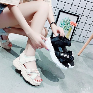 [จุด COD] รองเท้าแตะผู้หญิงรองเท้าใส่ในบ้านส้นหนานุ่มเพิ่มขึ้น 35-40 หลาเวอร์ชั่นเกาหลี EQEQ