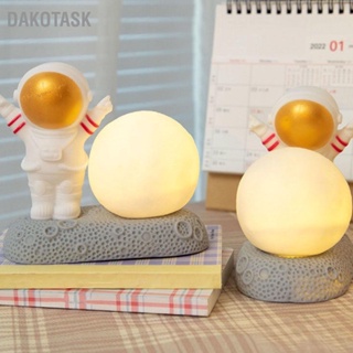 DAKOTASK Spaceman Moon Night Light ตกแต่งน่ารักดูอบอุ่น โคมไฟข้างเตียงสำหรับห้องนอน