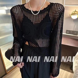 เสื้อเชิ้ตแขนยาว คอกลม ผ้าถัก ฉลุลายตัวอักษร สไตล์เรโทร สําหรับผู้หญิง