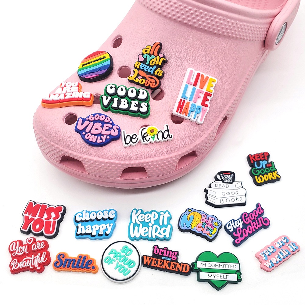 hot-english-phrases-series-jibbitz-pvc-จี้รองเท้า-diy-สําหรับตกแต่ง-crocs-clogs-pin-รองเท้าแตะ-อุปกรณ์เสริม-สําหรับเด็กผู้หญิงและผู้ชาย-ขายส่ง