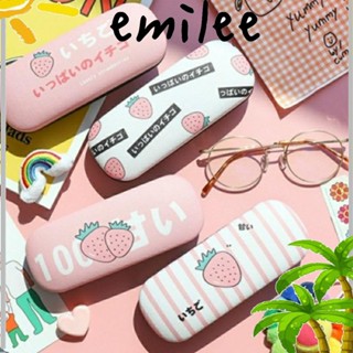 Emilee กล่องแว่นตากันแดด หนัง PU แบบแข็ง แบบพกพา ทนต่อการบีบอัด ลายสตรอเบอร์รี่ สําหรับทุกเพศ