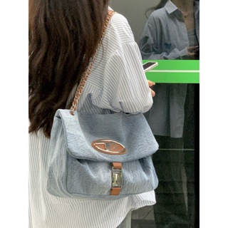 This years popular super hot niche design bag 2023 new womens bag summer 100 chain satchel shoulder bag