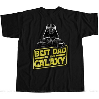 ขายดี เสื้อยืดลําลอง แขนสั้น พิมพ์ลาย Best Dad In The Galy Parody คลาสสิก เข้ากับทุกการแต่งกาย สําหรับผู้ชาย BIcfcg11MEa