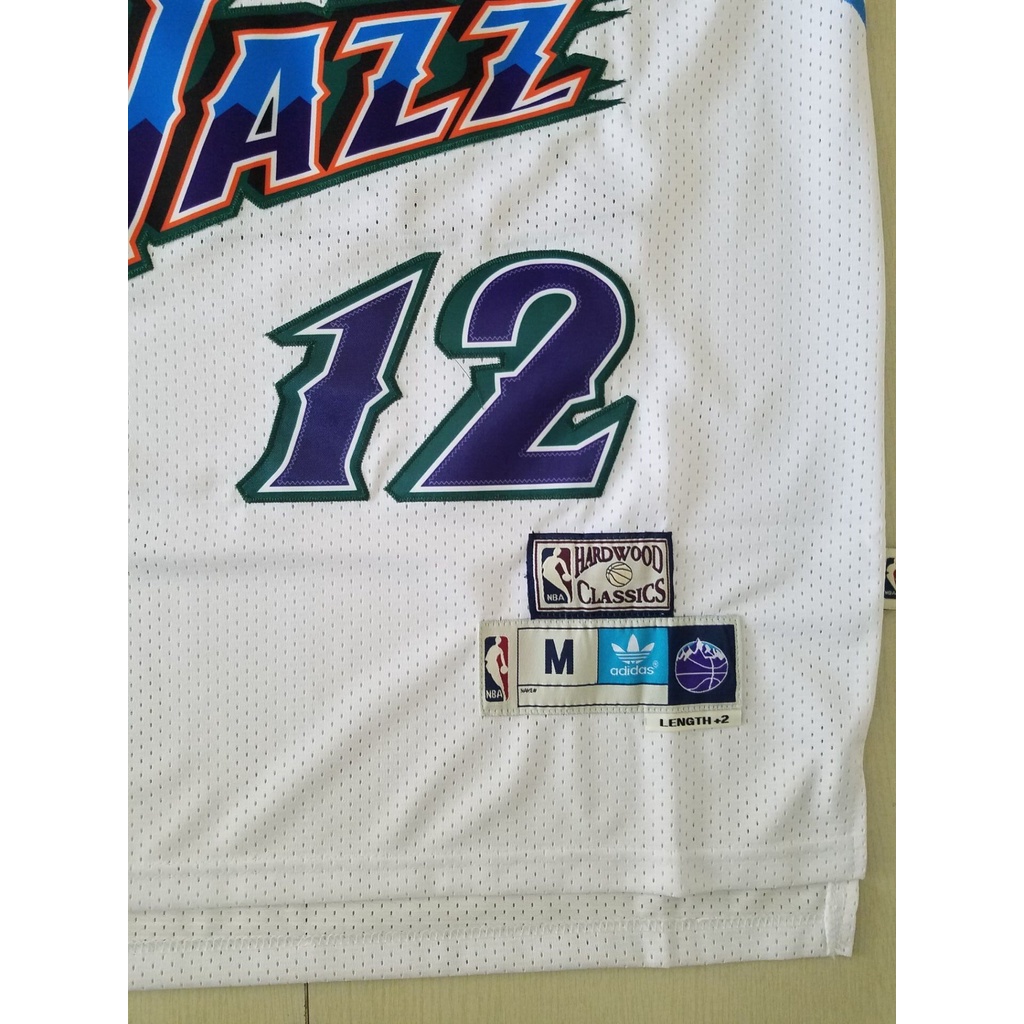 รองเท้า-nba-utah-jazz-อเนกประสงค์-สําหรับผู้ชาย-12-เสื้อกีฬาแขนสั้น-ลายทีม-john-stockton-hardwood-classics-สีขาว-466674