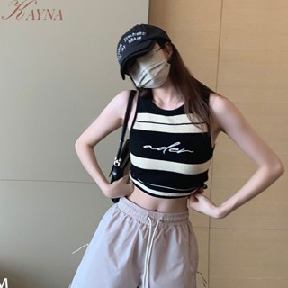 KAYNA   2023 ฤดูร้อนสไตล์เกาหลีสลิมคอกลมแขนกุดลายทางยกทรงเย็บพิมพ์ลายตัวอักษรเสื้อผู้หญิง
