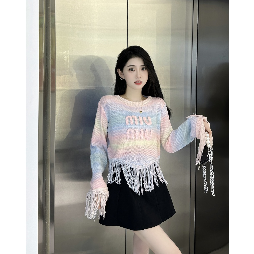 r9ag-miu-miu-2023-candy-color-gradient-tassel-burrs-three-dimensional-embroidery-long-sleeve-short-knit-top