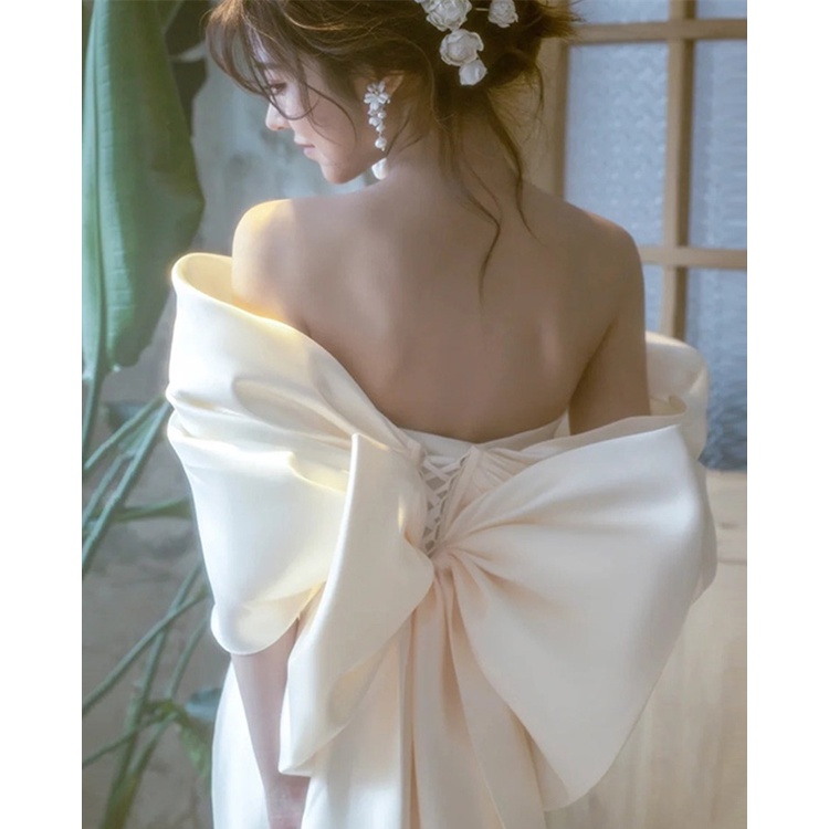 ชุดแต่งงานผ้าซาติน-เรียบง่าย-แฟชั่นใหม่-เจ้าสาวริมทะเล-สนามหญ้า-งานแต่งงาน-ฮันนีมูน-ท่องเที่ยว-ชุดเดรสสีขาว
