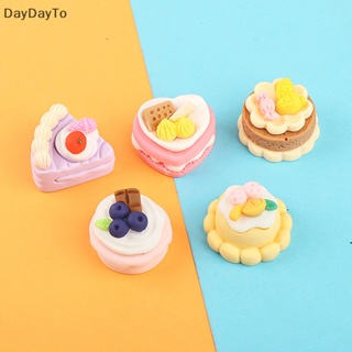 Daydayto เค้กสตรอเบอร์รี่จําลอง สามมิติ สุ่มสี สําหรับตกแต่งเคสโทรศัพท์ DIY 5 ชิ้น