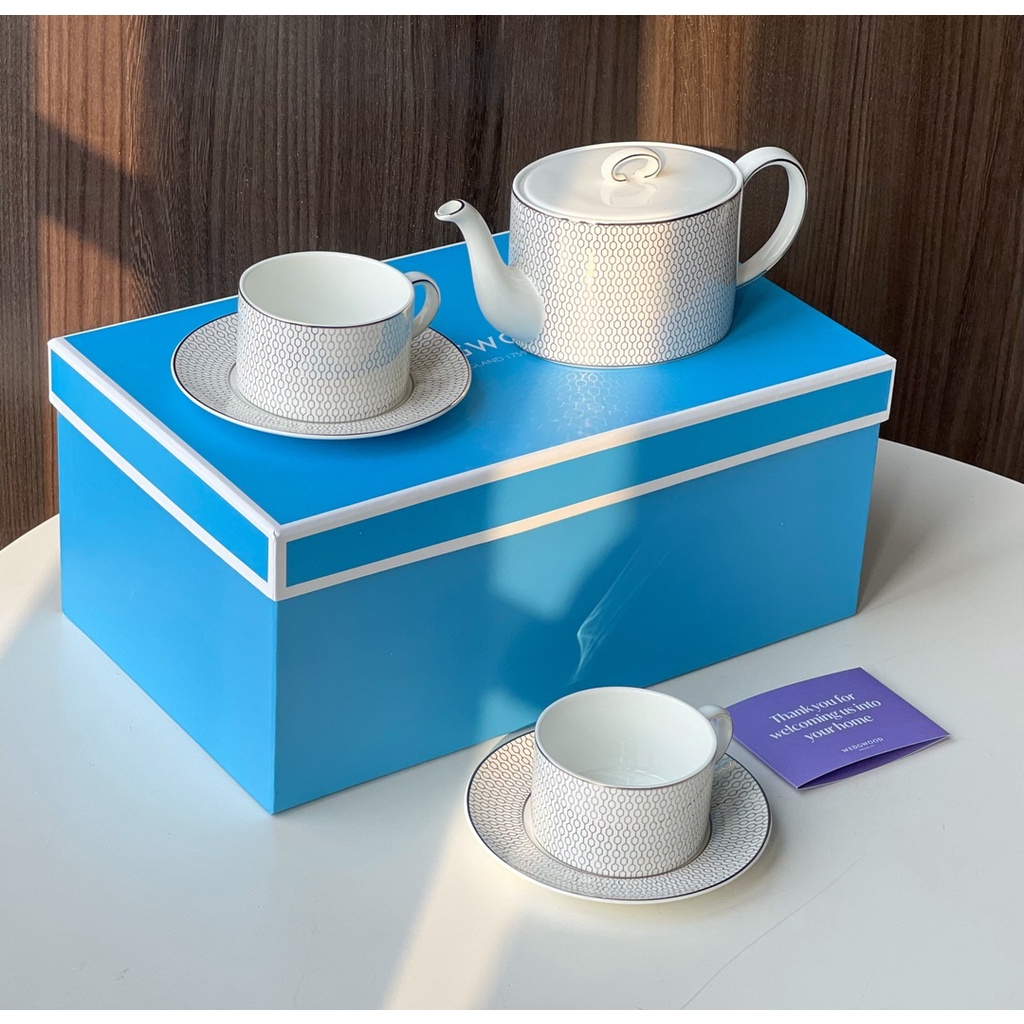 wedgwood-ชุดถ้วยชาแพลตตินัม-ถ้วยชา-รูปทรงเรขาคณิต-สไตล์จีน-ห้าชิ้น-2023