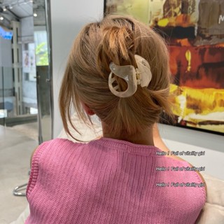 [สินค้าใหม่ พร้อมส่ง] กิ๊บติดผมหางม้า รูปปลาฉลาม ทรงพิเศษ เครื่องประดับ สําหรับผู้หญิง