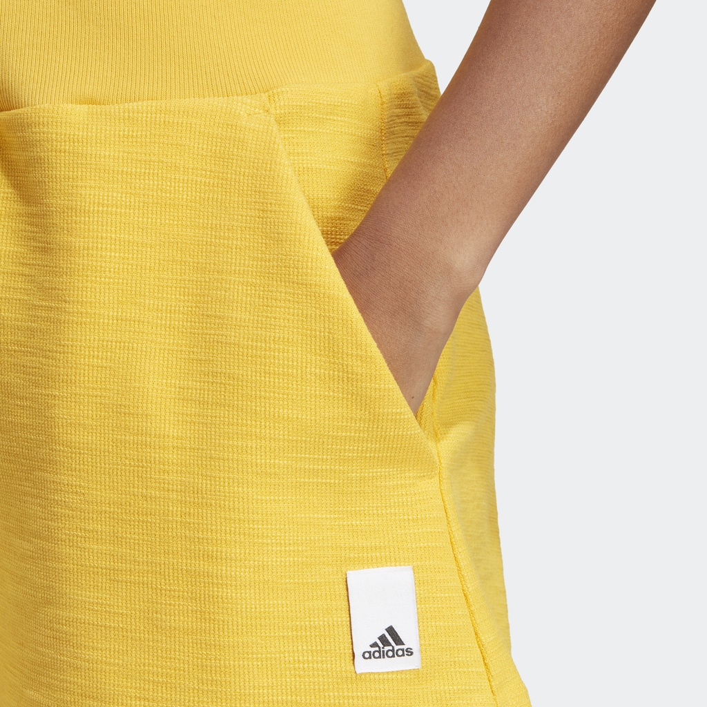 adidas-ไลฟ์สไตล์-กางเกงขาสั้นผ้าเทอร์รีย์ลูป-lounge-ผู้หญิง-สีทอง-hz1603