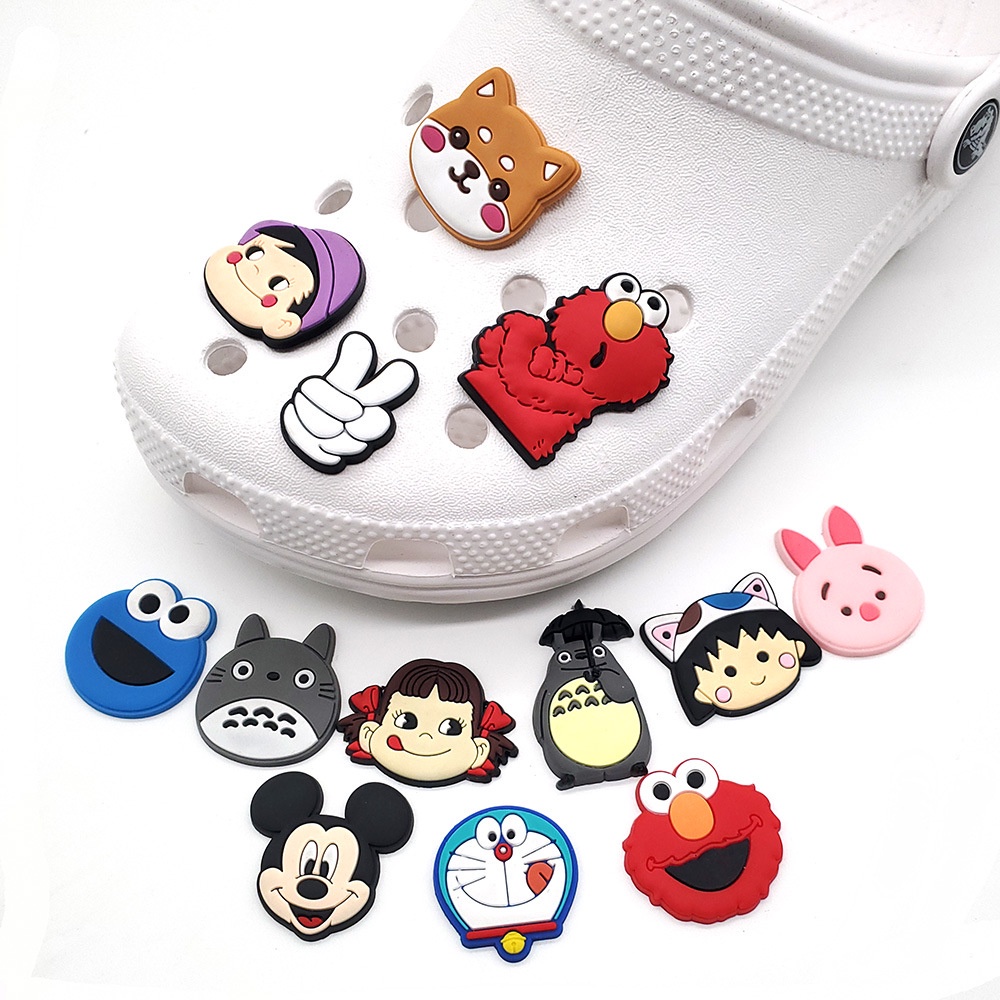 hot-cartoon-series-jibbitz-crocs-pvc-ที่เสียบรองเท้า-ตกแต่ง-diy-สําหรับเด็กผู้หญิงและผู้ชาย-crocs-อุดตัน-หัวเข็มขัด-รองเท้าแตะ-อุปกรณ์เสริม-ของขวัญขายส่ง