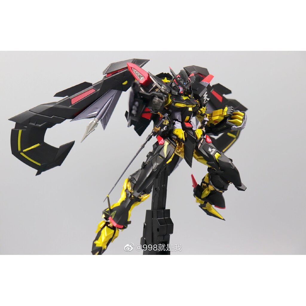 mc-mb-1-100-mbf-p02-re2-astray-gold-frame-amatsu-mina