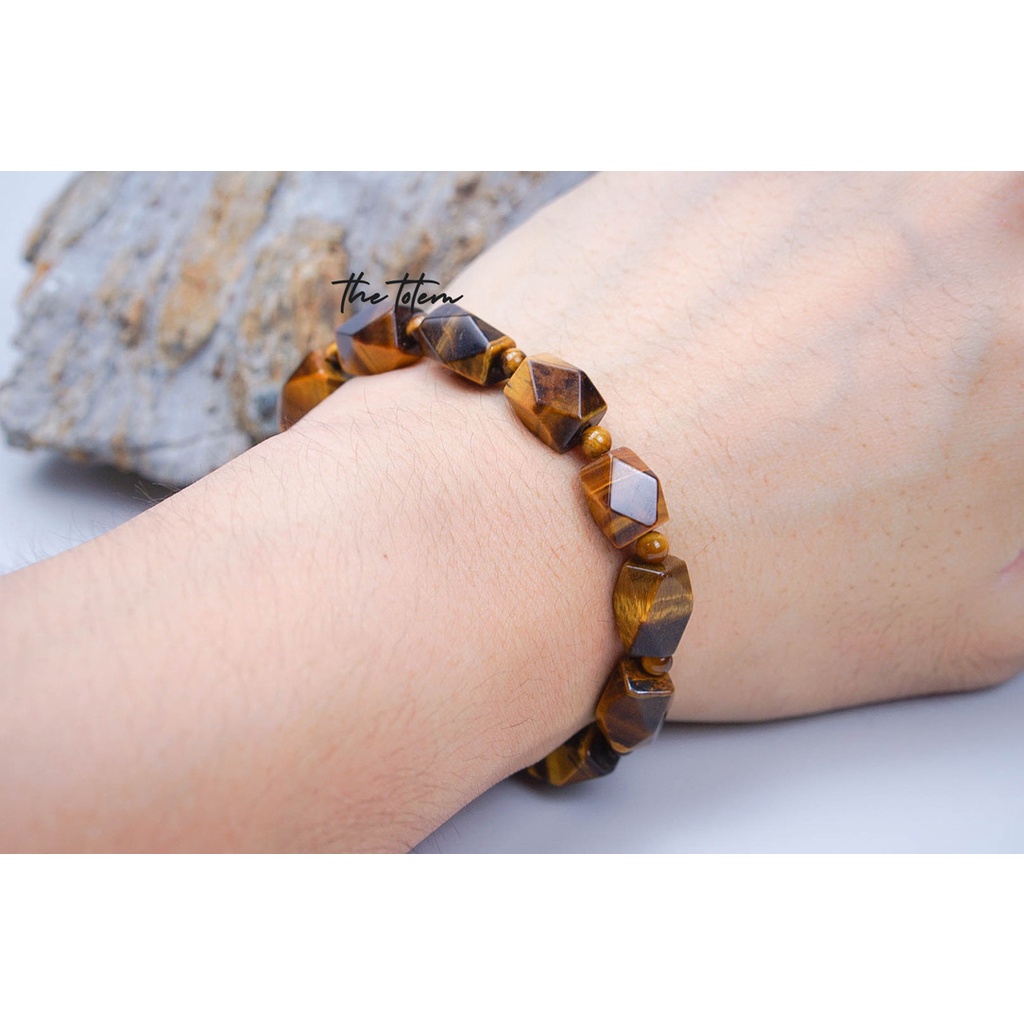 กำไลหิน-the-totem-faceted-shape-tigers-eye-ep-50-bracelet