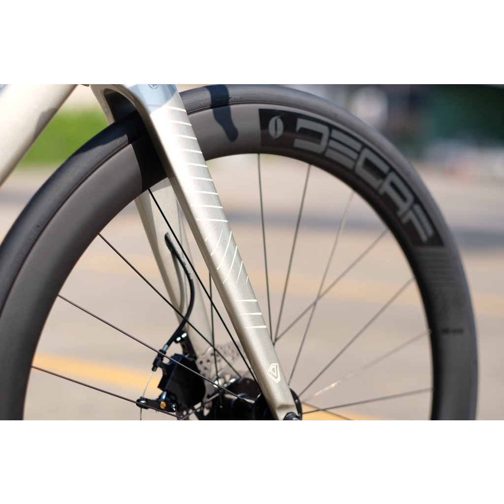 จักรยานเสือหมอบ-java-siluro-6-รุ่นพิเศษ-ชุดขับ-105-ชุดล้อคาร์บอนเ-ฟรมอะลูมิเนียม-แผ่นคาร์บอนอินธิเกรต
