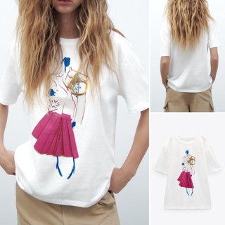 T TRAF 23 เสื้อยืดคอกลม แขนสั้น พิมพ์ลาย ทรงหลวม เข้ากับทุกการแต่งกาย แฟชั่นฤดูใบไม้ผลิ และฤดูร้อน สําหรับผู้หญิง5644159