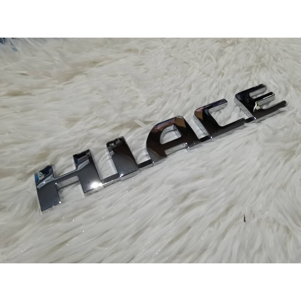 แนะนำ-แผ่นป้ายโลโก้-hiace-สำหรับติดรถตู้-toyota-hiace-งานสวยๆ-ขนาด-18-x3-5cm-สีเงินชุบโครเมี่ยม