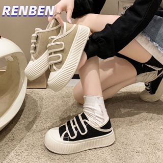 RENBEN รองเท้าขาวผู้หญิงตีนตุ๊กแกรุ่นใหม่ของเกาหลี ความสูงของพื้นผิว ที่หนานุ่ม และระดับสีง่ายต่อการรวบรวม รองเท้าสลิปเปอร์ผ้าใบ